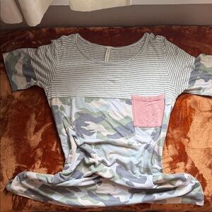 Striped and Camouflage oversized Shirt with Pink Pocket